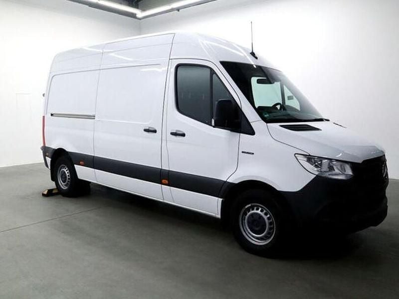 Second-hand Mercedes E-Sprinter 2021 Alb Van