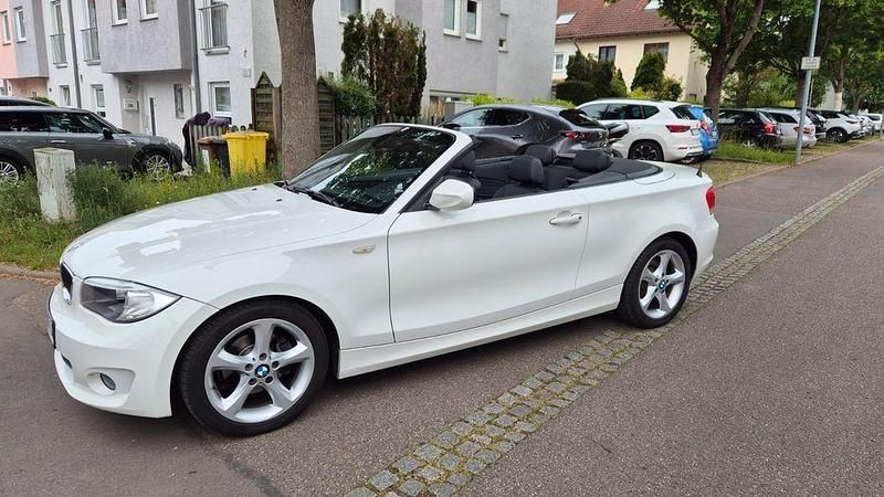 Weiß Gebraucht 2012 BMW 118 Cabriolet Cabrio | 14.900 € (Teuer) - Bild 1/4