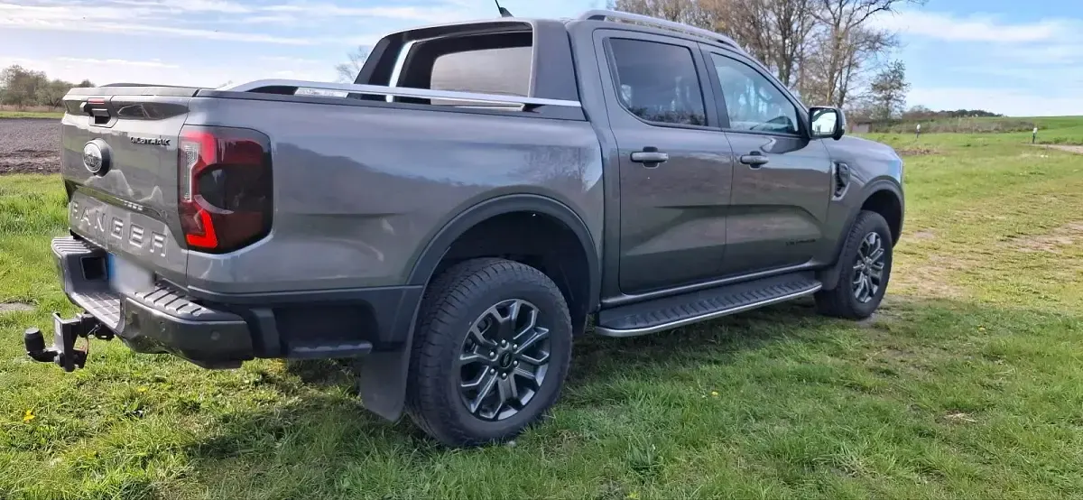 Gebraucht Ford Ranger Wildtrack 205 PS (150 kW) 2024 Grau Pickup