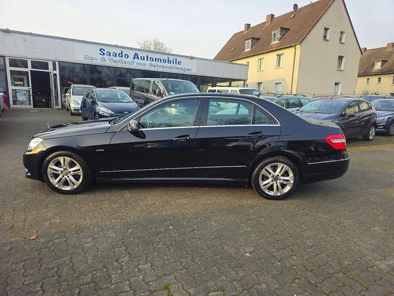 Gebraucht Mercedes E350 231 PS (169 kW) 2010 Schwarz Limousine