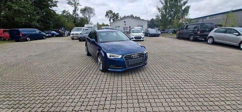 Gebraucht Audi A3 Ambition 110 PS (80 kW) 2015 Blau Limousine