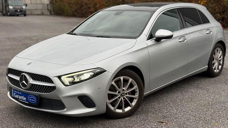 Silber Gebraucht 2020 Mercedes A220 Limousine | 19.999 € (Superpreis) - Bild 1/4