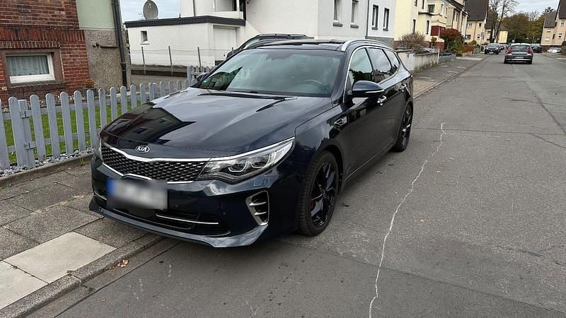 Blau Gebraucht 2016 Kia Optima Kombi | 16.500 € (Fairer Preis) - Bild 1/4