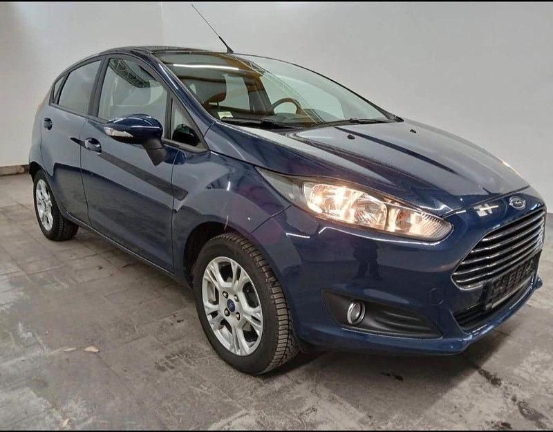 Gebraucht Ford Fiesta SYNC Edition 80 PS (58 kW) 2014 Blau Kleinwagen