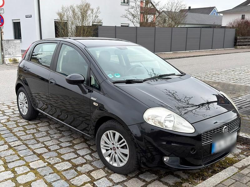 Gebraucht Fiat Grande Punto 95 PS (69 kW) 2007 Schwarz Kleinwagen