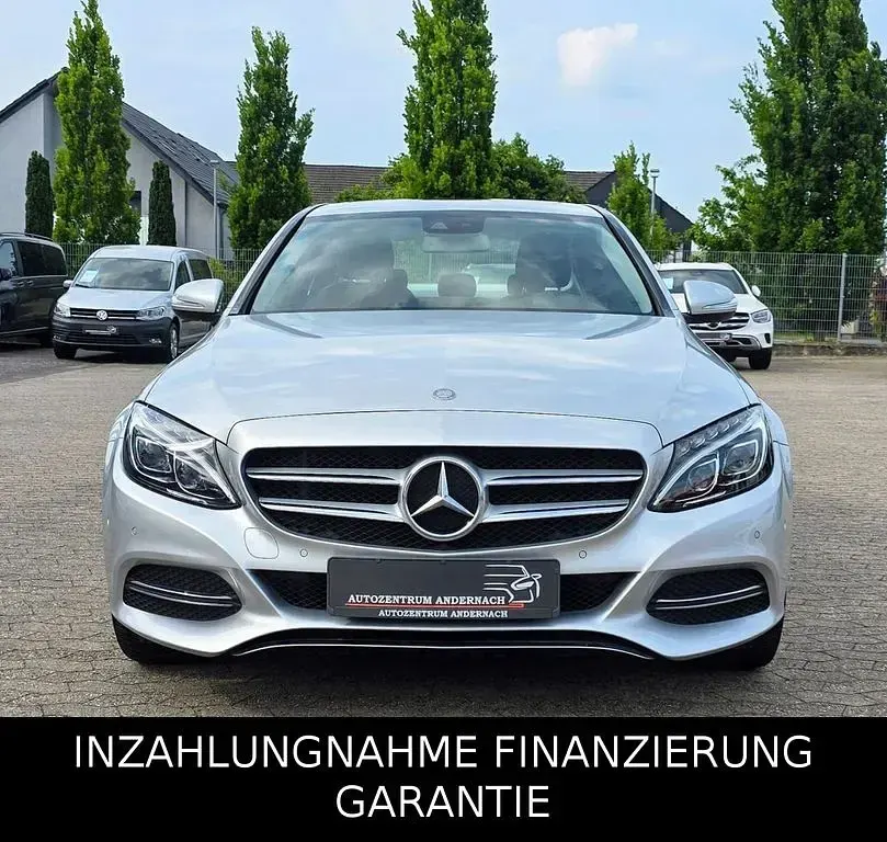 Gebraucht Mercedes C180 156 PS (114 kW) 2015 Iridiumsilber  metalliclack Limousine