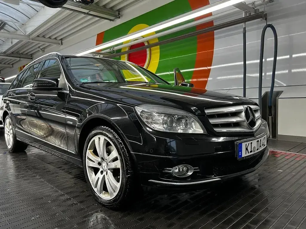Gebraucht Mercedes 220 170 PS (125 kW) 2011 Schwarz Limousine