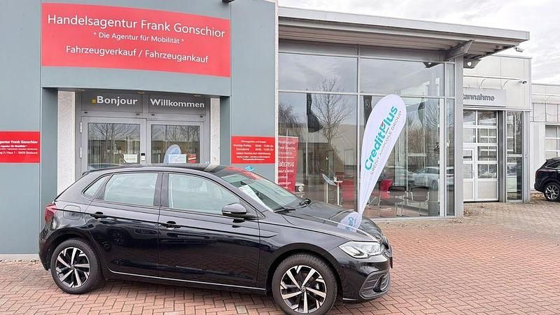 Gebraucht VW Polo Life 95 PS (69 kW) 2024 Schwarz Kleinwagen