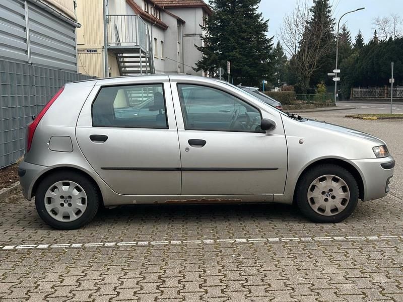 Gebraucht Fiat Punto 69 PS (50 kW) 2000 Silber Kleinwagen