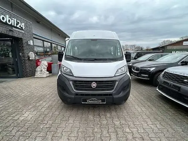 Gebraucht Fiat Ducato 120 PS (88 kW) 2022 Colore esterno Van