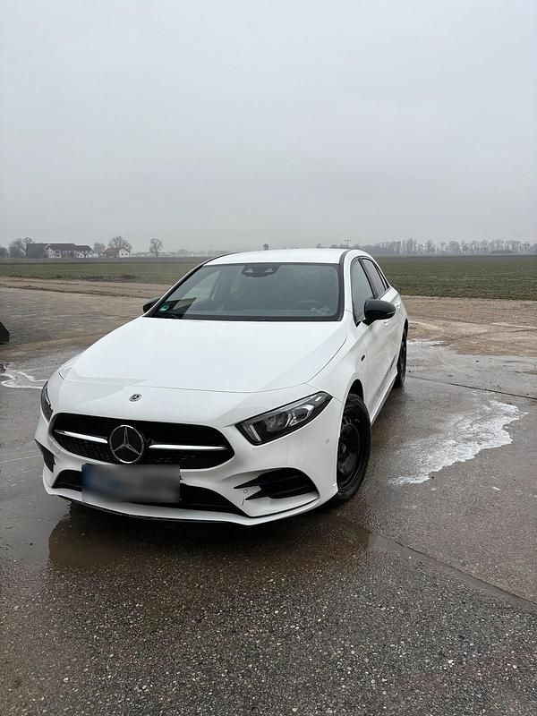 Usata Mercedes A250 160 CV (117 kW) 2021 Bianco Station wagon
