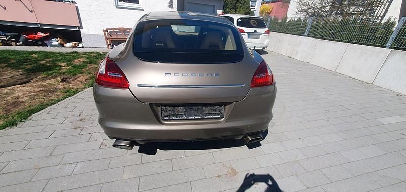 Gebraucht Porsche Panamera 299 PS (219 kW) 2010 Braun Kleinwagen