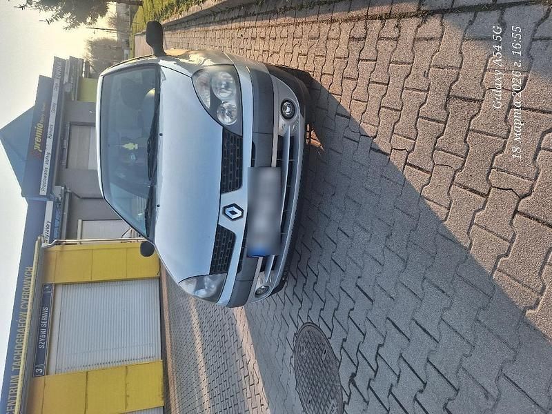 Second-hand Renault Clio II 2002 Argintiu Hatchback