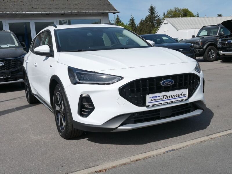 Neu Ford Focus Active X 125 PS (91 kW) 2025 Weiß Limousine