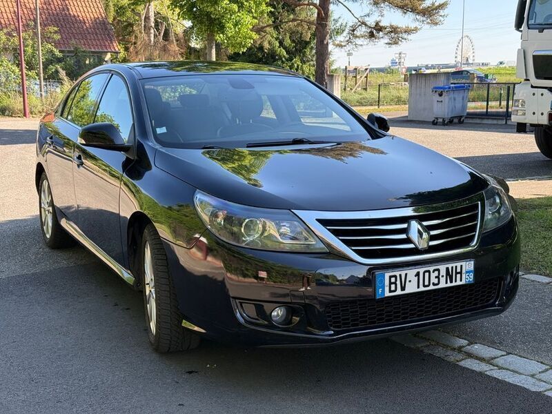 Schwarz Gebraucht 2011 Renault Latitude Limousine | 4.300 € - Bild 1/4