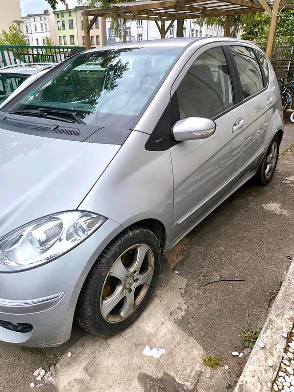 Silber Gebraucht 2007 Mercedes A150 Kleinwagen | 3.750 € (Guter Preis) - Bild 1/4