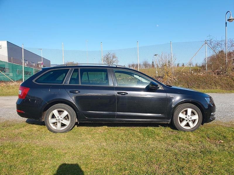 Gebraucht Skoda Octavia Clever 150 PS (110 kW) 2018 Schwarz Kombi