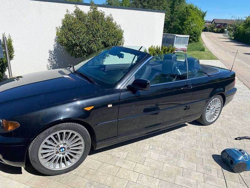 Gebraucht BMW 320 Cabriolet 170 PS (125 kW) 2004 Schwarz Cabrio