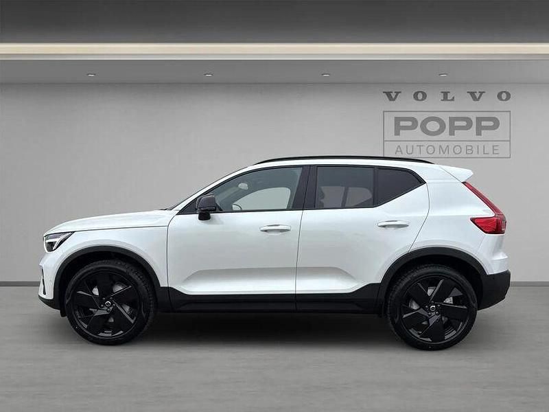 Gebraucht Volvo XC40 Plus 163 PS (119 kW) 2025 Onyx black SUV
