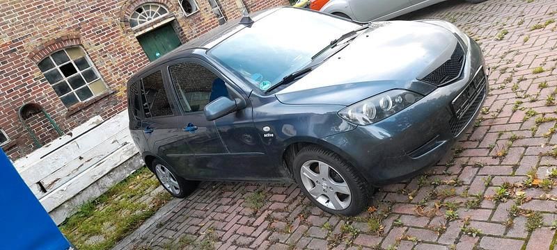 Andere farben Gebraucht 2006 Mazda 2 Active Kleinwagen | 1.400 € (Guter Preis) - Bild 1/4