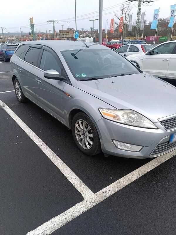 Gebraucht Ford Mondeo 140 PS (102 kW) 2008 Silber Kombi