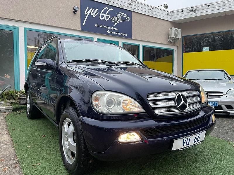 Gebraucht Mercedes ML270 163 PS (119 kW) 2004 Blau SUV