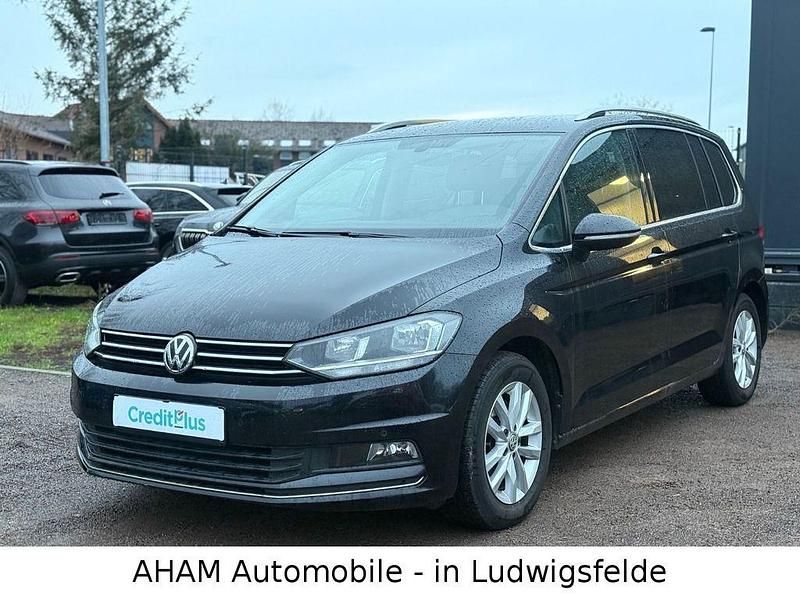 Schwarz Gebraucht 2019 VW Touran Highline Van / Kleinbus | 17.490 € (Guter Preis) - Bild 1/4