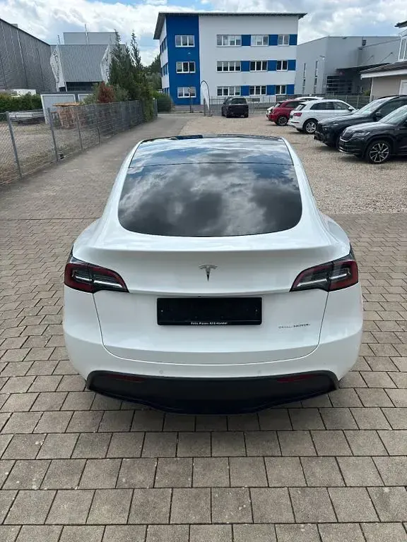 Gebraucht Tesla Model Y 378 kW (514 PS) 2022 Weiß SUV