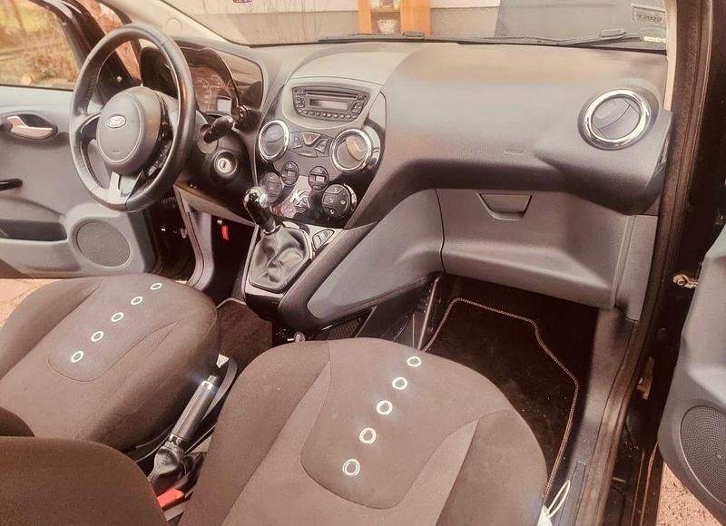 Gebraucht Ford Ka 69 PS (50 kW) 2012 Schwarz Kleinwagen