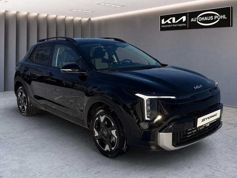 Neu Kia Stonic Vision 101 PS (74 kW) 2025 Schwarz SUV