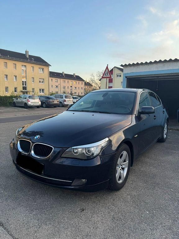 Gebraucht BMW 520 170 PS (125 kW) 2008 Blau Limousine