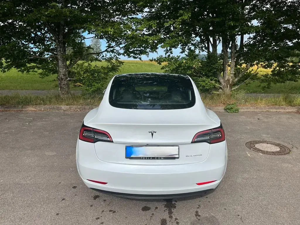 Gebraucht Tesla Model 3 366 kW (498 PS) 2022 Weiß Limousine