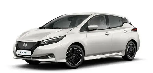 Gebraucht Nissan Leaf 360º 110 kW (150 PS) 2024 Pearl white perleffekt Kleinwagen