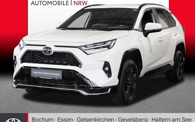 Weiß Gebraucht 2022 Toyota RAV4 Hybrid Plus SUV | 39.989 € (Guter Preis) - Bild 1/4