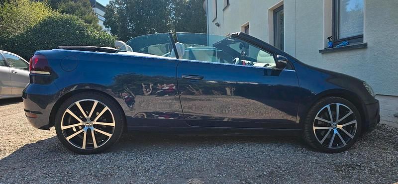 Gebraucht VW Golf Cabriolet 160 PS (117 kW) 2012 Blau Cabrio