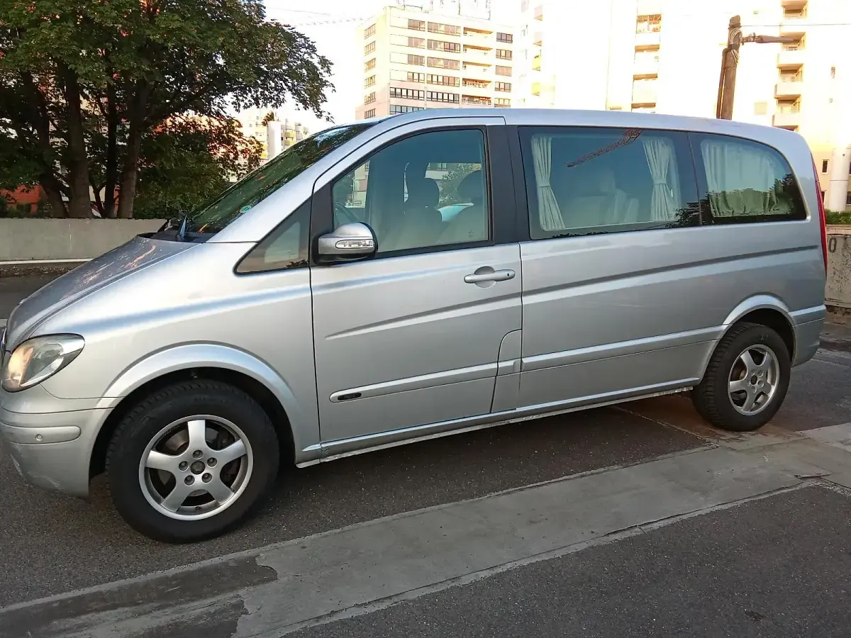 Gebraucht Mercedes Viano 150 PS (110 kW) 2005 Silber Van / Kleinbus