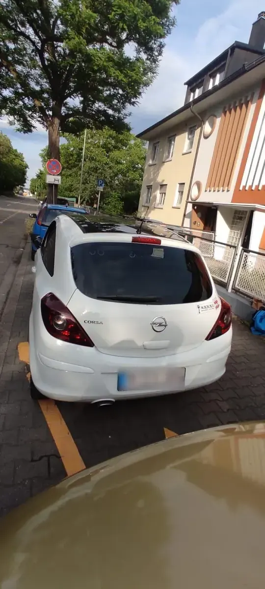 Gebraucht Opel Corsa Color Edition 87 PS (63 kW) 2013 Weiß Kleinwagen
