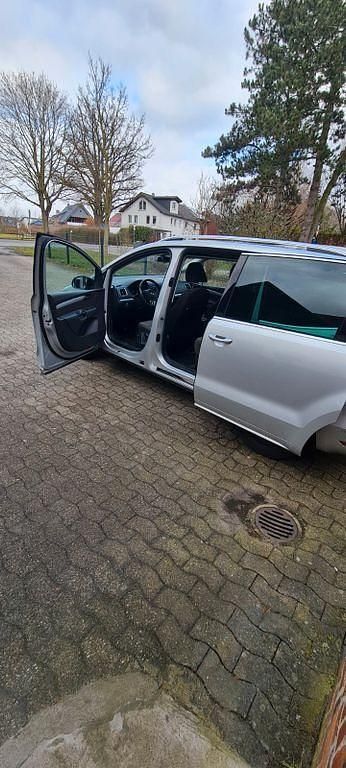 Gebraucht VW Sharan 170 PS (125 kW) 2011 Silber Van / Kleinbus