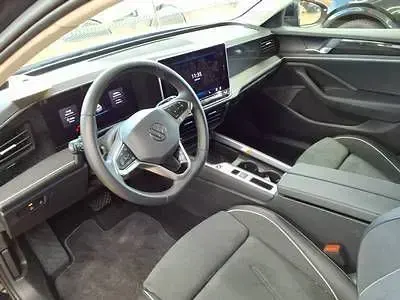 Gebraucht VW Passat Business 150 PS (110 kW) 2025 Schwarz Kombi