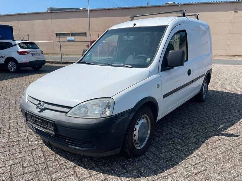 Weiß Gebraucht 2005 Opel Combo Van / Kleinbus | 2.450 € (Fairer Preis) - Bild 1/4