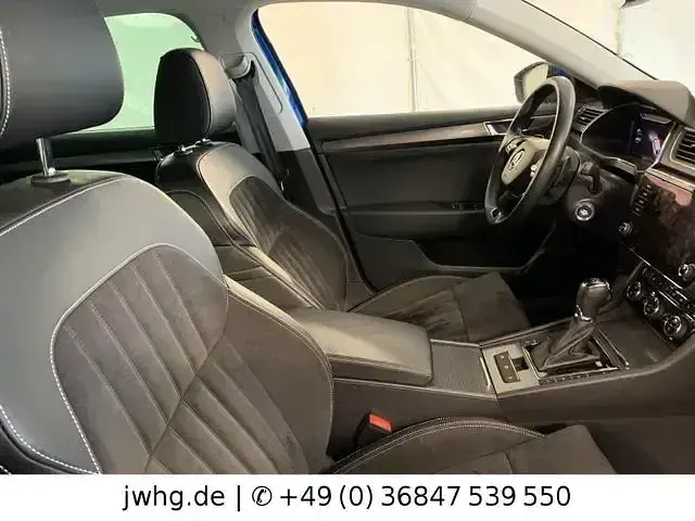 Gebraucht Skoda Superb Style 150 PS (110 kW) 2022 Blau Kombi