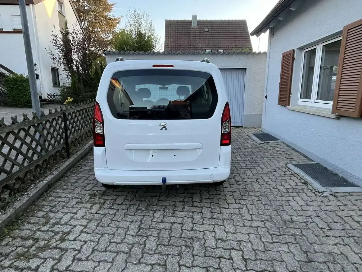 Gebraucht Peugeot TePee 99 PS (72 kW) 2015 Weiß Kombi