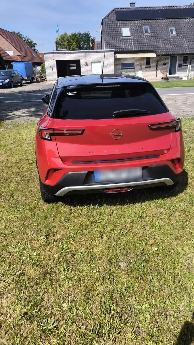 Gebraucht Opel Mokka-e 100 kW (136 PS) 2022 Rot SUV