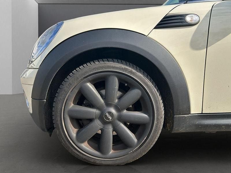 Second-hand Mini Cooper Cabriolet 120 CP (88 kW) 2009 Alb Cabrio