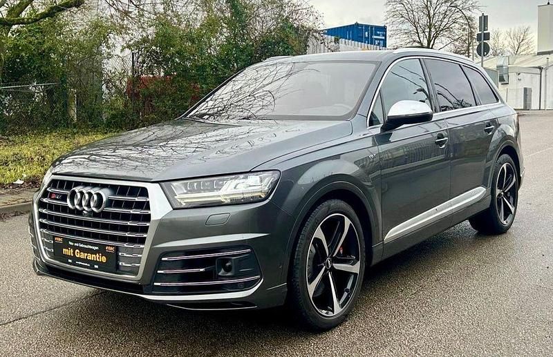 Grau Gebraucht 2017 Audi SQ7 Sport SUV | 38.990 € (Guter Preis) - Bild 1/4