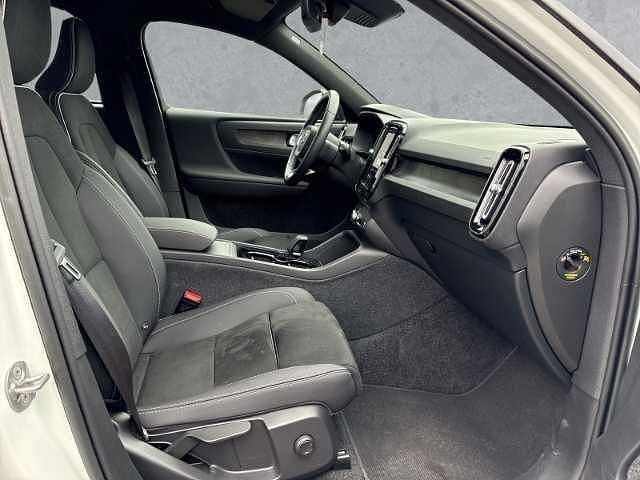 Gebraucht Volvo XC40 Plus 169 kW (231 PS) 2023 Weiss SUV