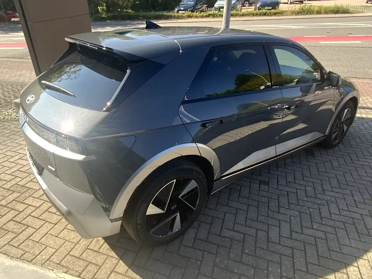 Neu Hyundai Ioniq 5 239 kW (325 PS) 2026 Ecotronic grey SUV