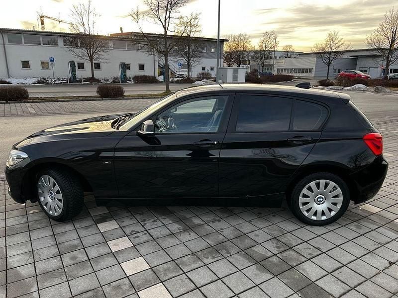 Gebraucht BMW 116 Urban Line 109 PS (80 kW) 2015 Schwarz Kleinwagen