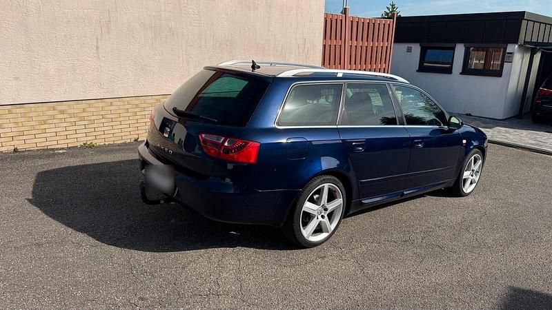 Second-hand Seat Exeo 143 CP (105 kW) 2011 Albastru Break