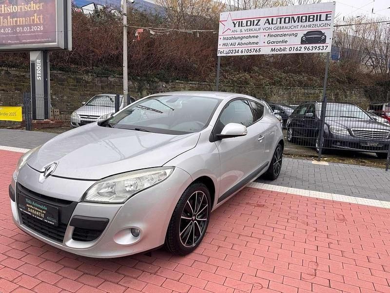 Gebraucht Renault Mégane Coupé Dynamique 179 PS (131 kW) 2009 Platingrau Coupé
